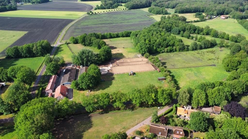 Pipowagen Het Kasteel Hotell Diever Eksteriør bilde